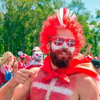 Red and white Denmark flag printed mohawk wig for soccer fans hallowmas masquerade punk mohican hairstyle Red and white Denmark flag printed mohawk wig for soccer fans hallowmas masquerade punk mohican hairstyle